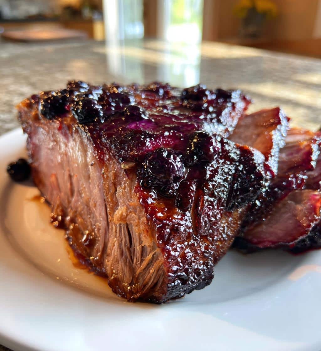 irresistible blueberry balsamic glazed ham recipe - detail 1